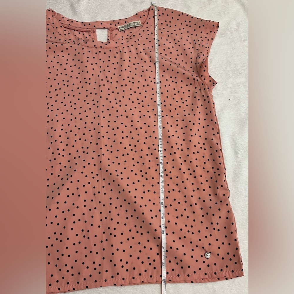 Abercrombie & Fitch women’s small pink/black polka dot slit back dress tshirt - Picture 8 of 9